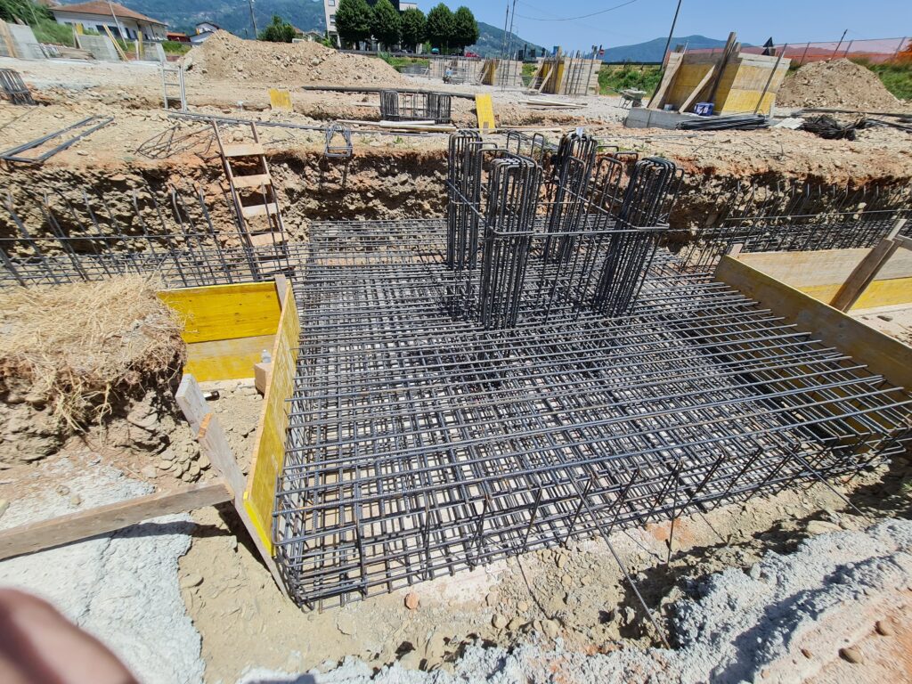 alizzazione di un capannone in calcestruzzo armato prefabbricato