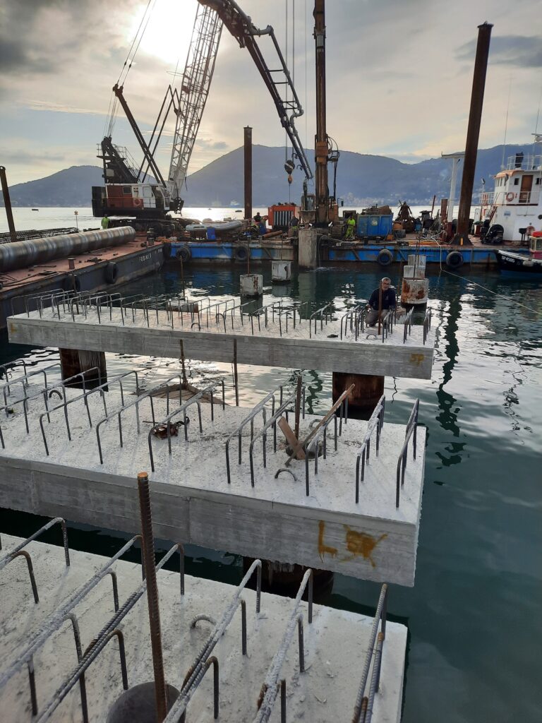 Realizzazione di ampliamento a mare della darsena di Alaggio varo